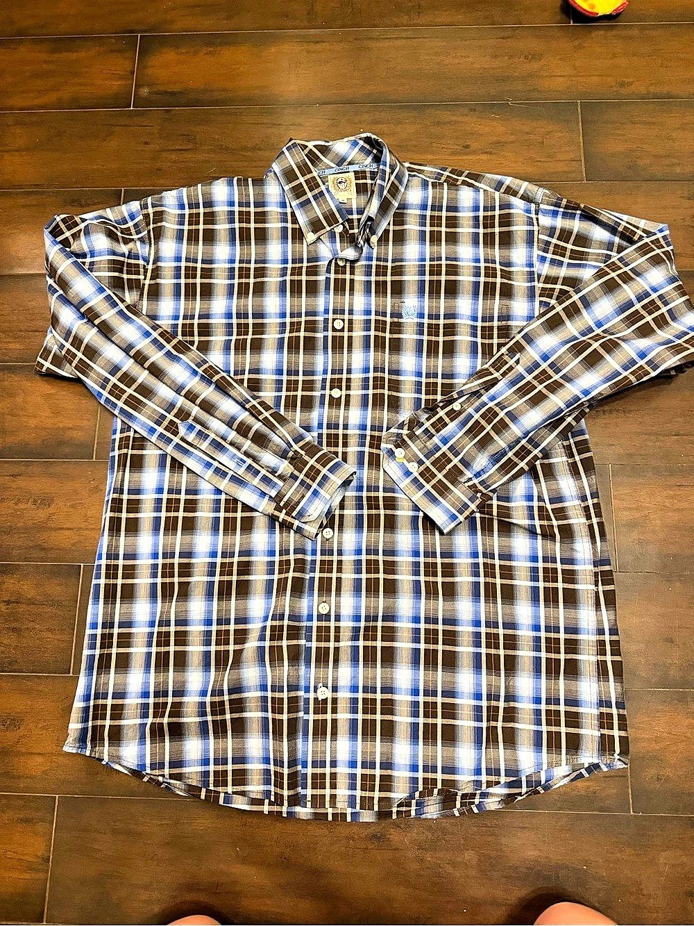 Cinch Plaid Cotton Button Down Size Medium